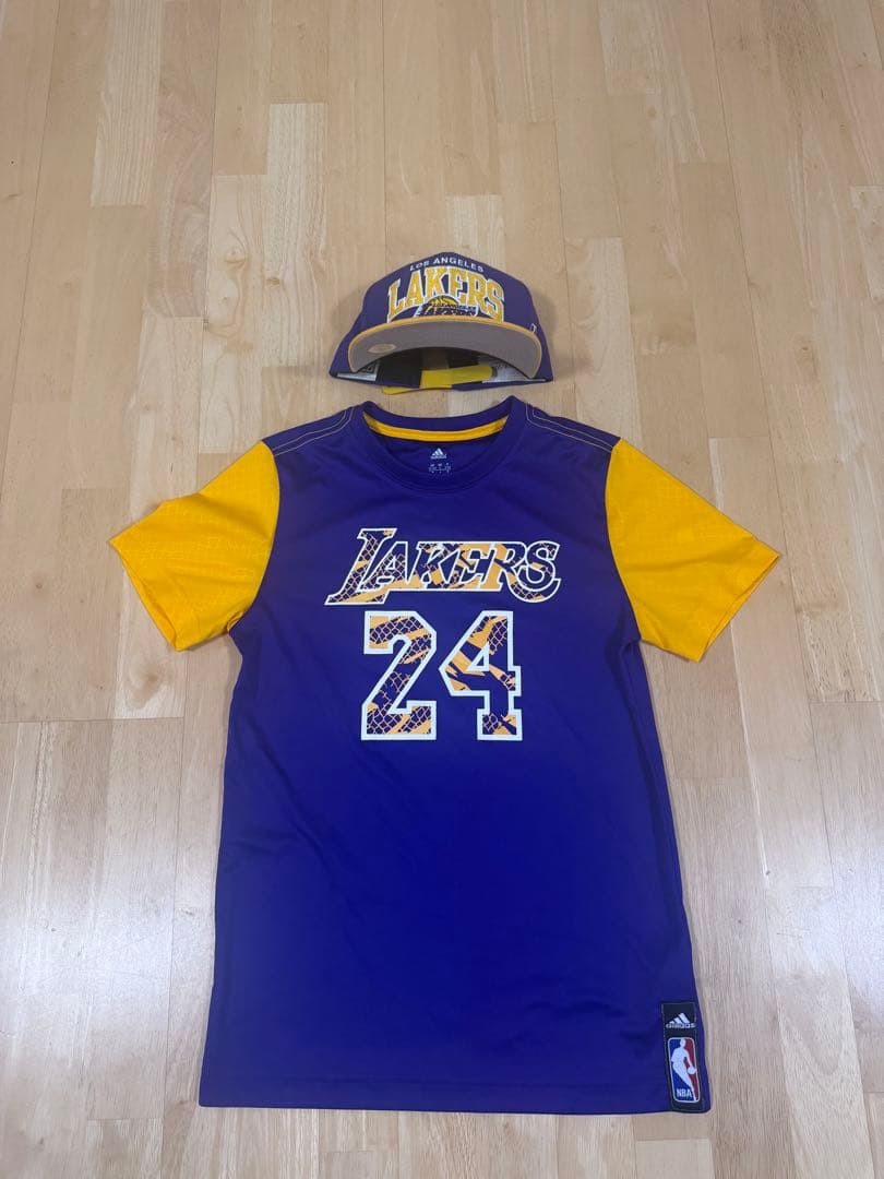 NBA レイカーズキャップ&トレーニングTシャツ&キャバリアーズパーカー