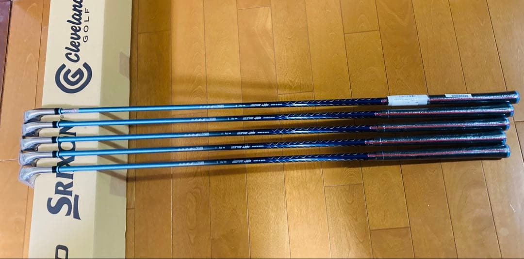 【新品】レディース ゼクシオ13 アイアン5本組MP1300L カーボン/L