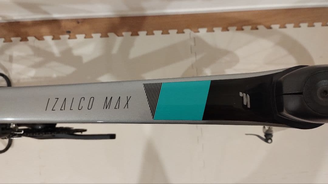 自転車本体 FOCUS IZALCO MAX DISC 9 2019 ULTEGRA Di2