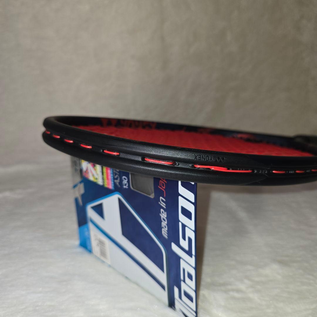 【極美品】YONEX VCORE PRO 100 テニスラケット ブイコア