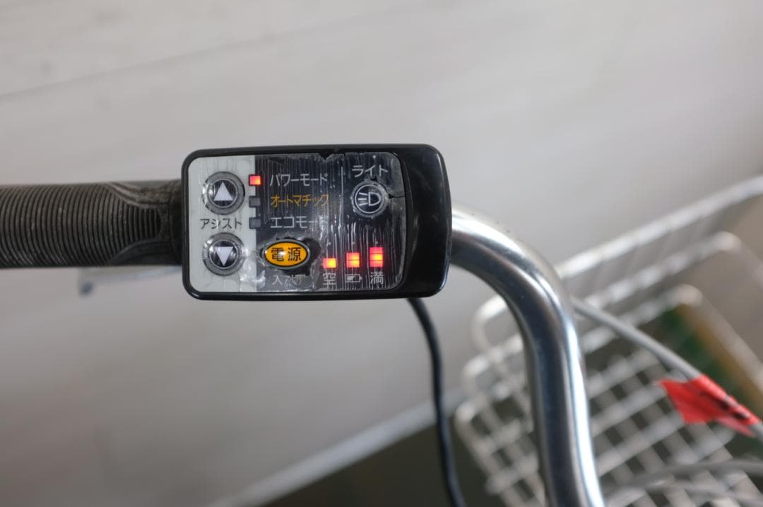 電動自転車 パナソニック　26インチ　3段　6.6Ah充電器あり