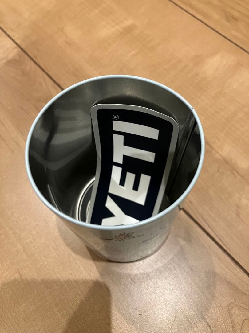 YETI イエティ　マグカップ2カラー【中古品】　ノベルティ缶ステッカー