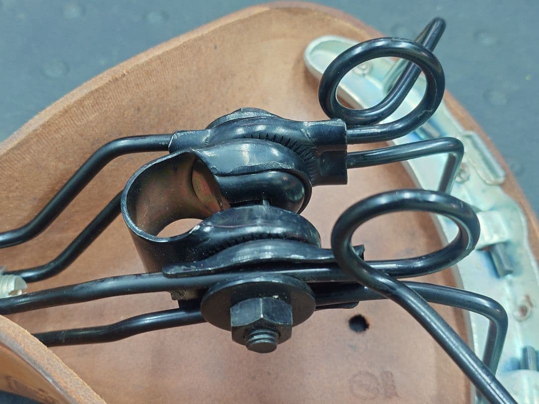 藤田サドル　Belt　レザーサドル　デッドストック品