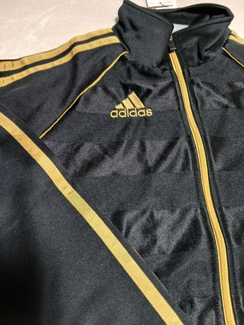 【adidas アディダス】 未使用品 ジャージ上下セットMサイズ