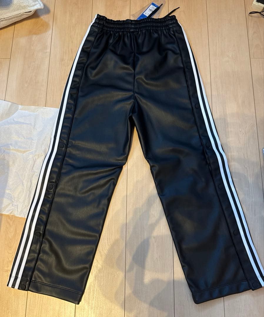 adidas × JEREMY SCOTT フェイクレザーワイドパンツS試着のみ