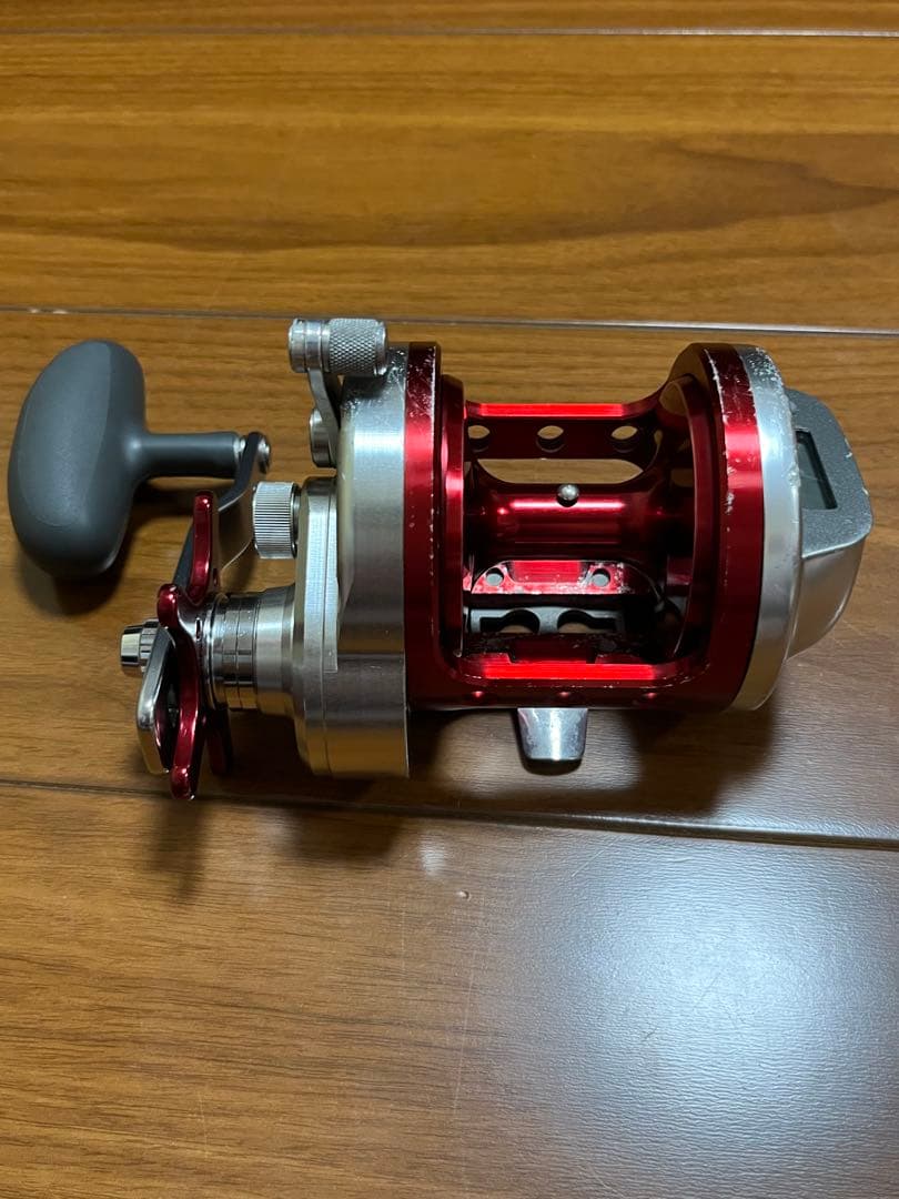 リール　イシダイ　z40 トーナメント