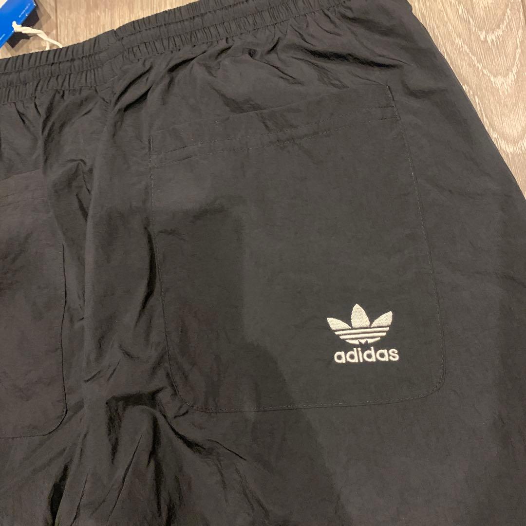 新品未使用　adidas  トラックパンツ　オリジナルス　レディースM