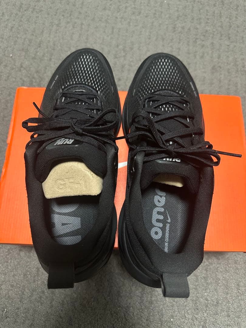 NIKE AIR ZOOM VOMERO 18 ブラック 28cm