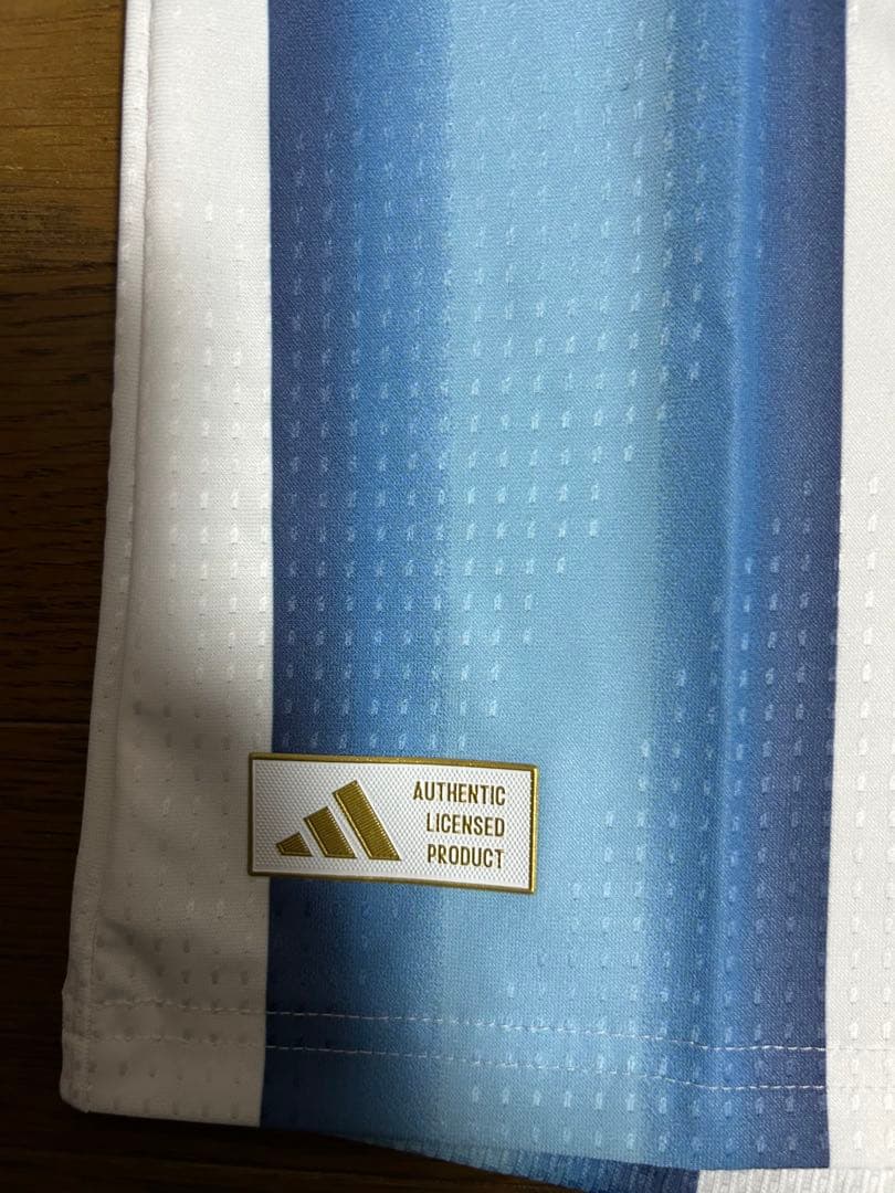 adidas アルゼンチン代表 半袖オーセンティック M サイズ 優勝バッジ付き
