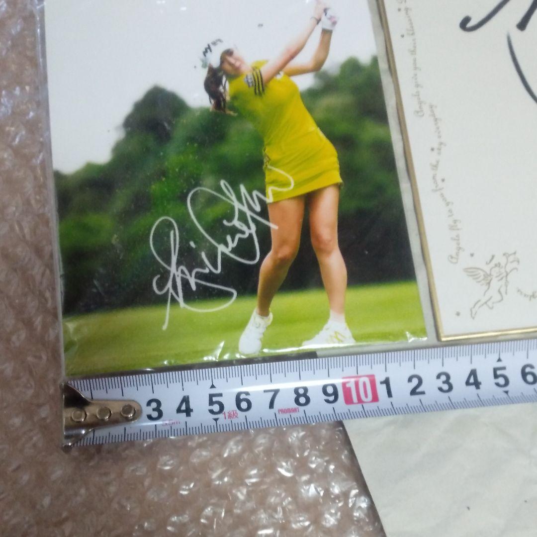 アンシネ選手・直筆サイン色紙＆写真。