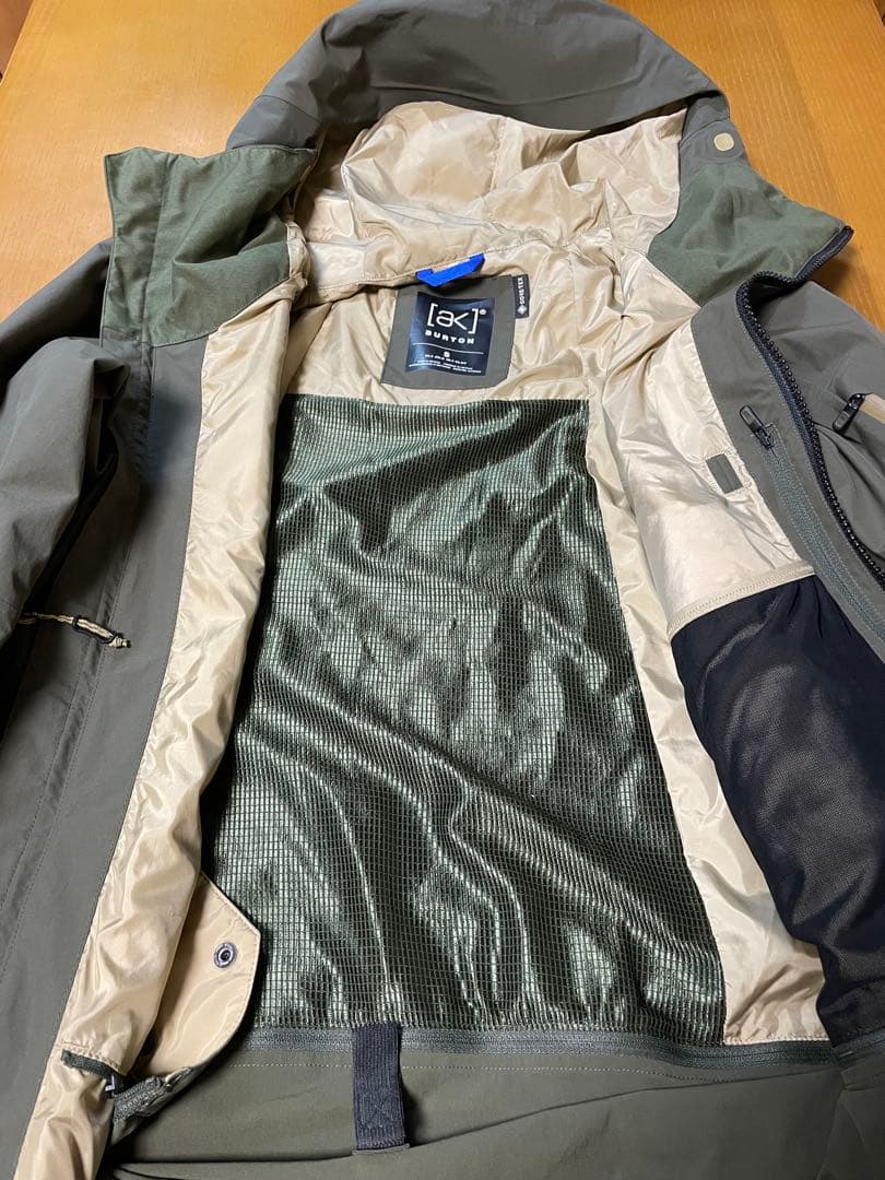 Burton [ak] GORE-TEX ジャケット オリーブ　カーキ　Sサイズ