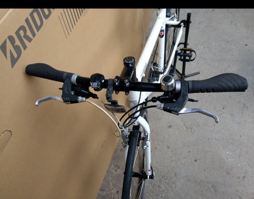 LOUIS　GARNEAU　CHASSE　ルイガノ　クロスバイク