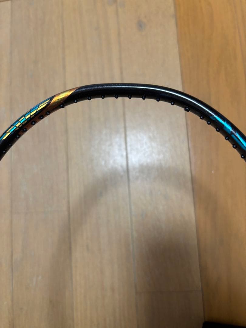 アストロクス88Dpro ゴールド　廃盤バドミントンラケット　4UG5