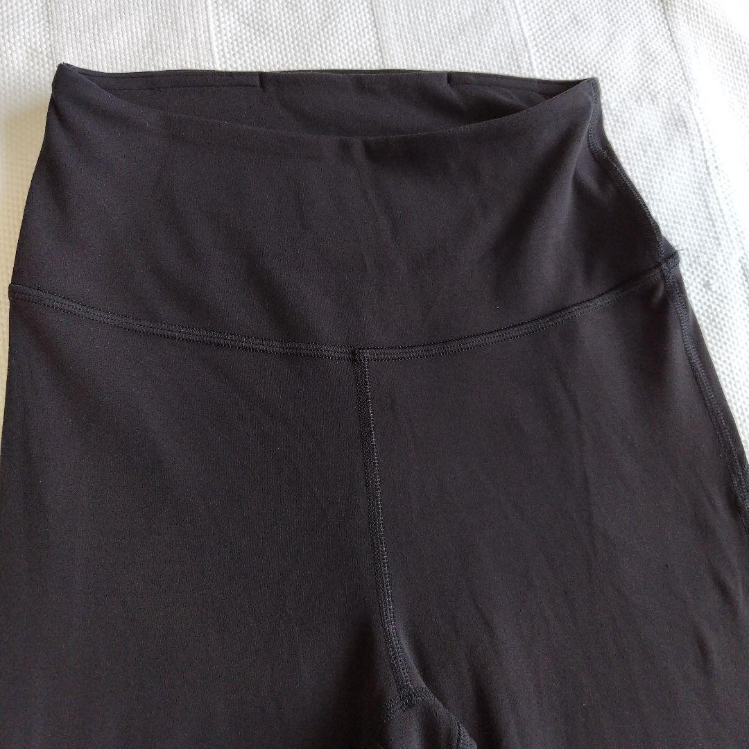 〈匿名配送〉lululemonルルレモン　ハイライズフレアパンツ ヨガ　S