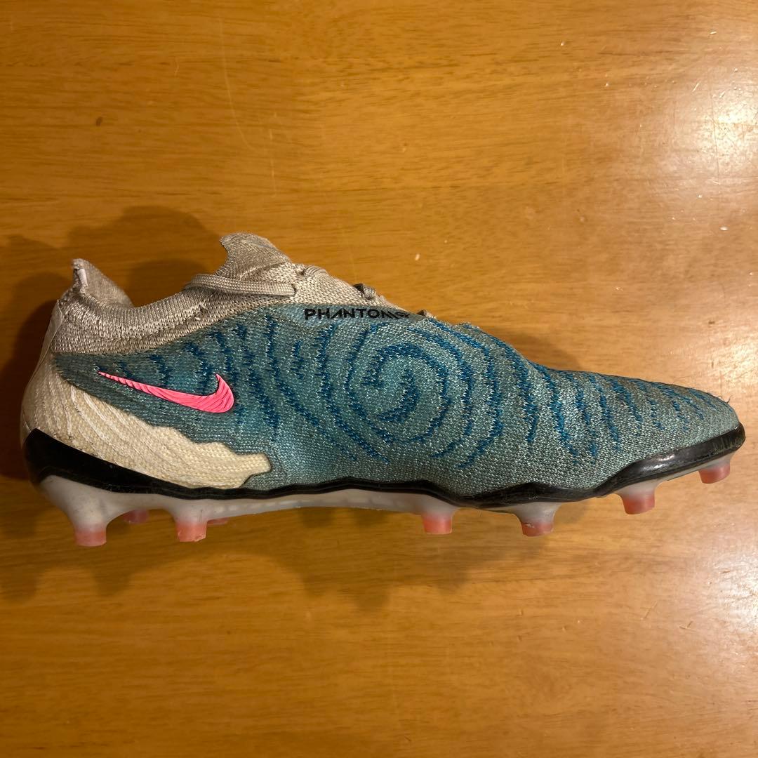 NIKE ファントムGX AG PRO
