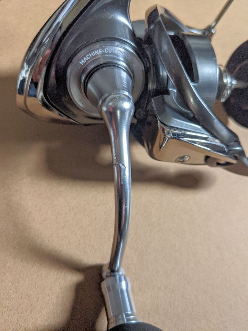 Daiwa 18ブラスト LT 5000-CXT 本体（スプール無し）