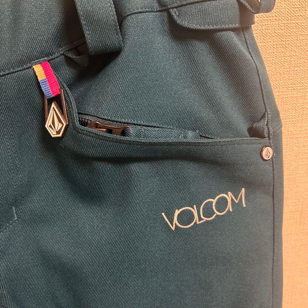 volcom ボルコム　スノボウェア　レディース　総柄　上下セット　Sサイズ