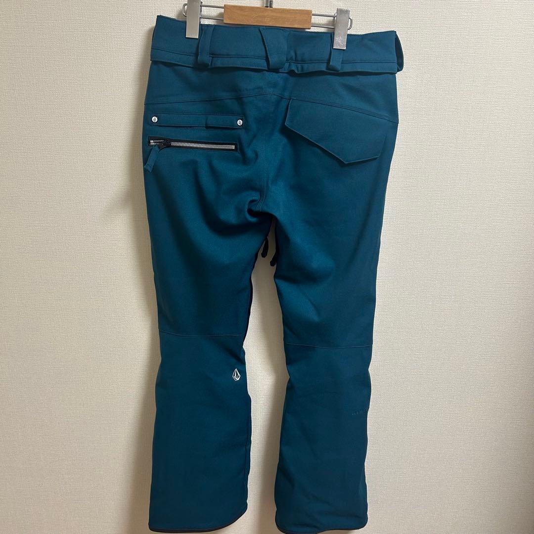 volcom ボルコム　スノボウェア　レディース　総柄　上下セット　Sサイズ
