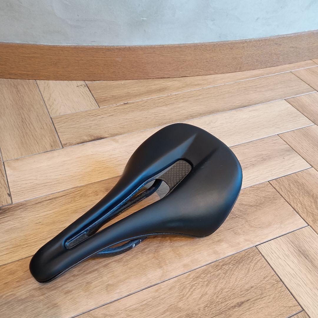 TNI ERGONOX カーボンサドル CADEX AMP
