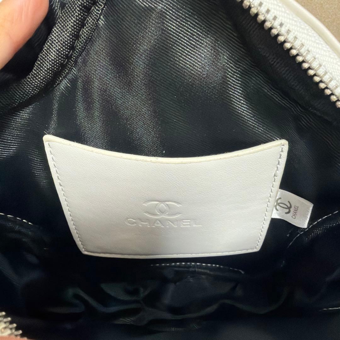 新品未使用品　ノベルティー　CHANEL 星型ショルダーバッグ ホワイト