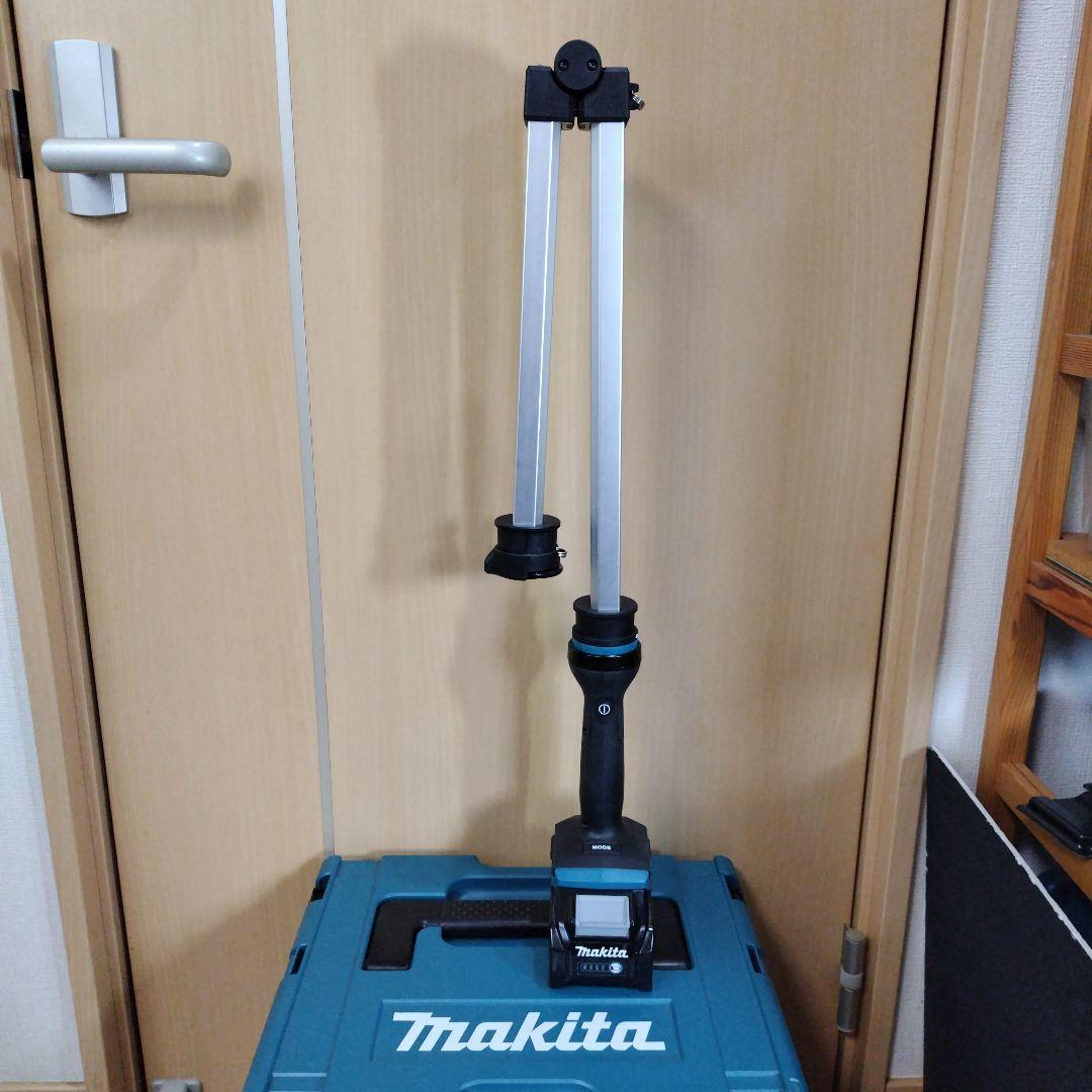 マキタ(Makita)LEDライト 充電式ワークライト ML012G