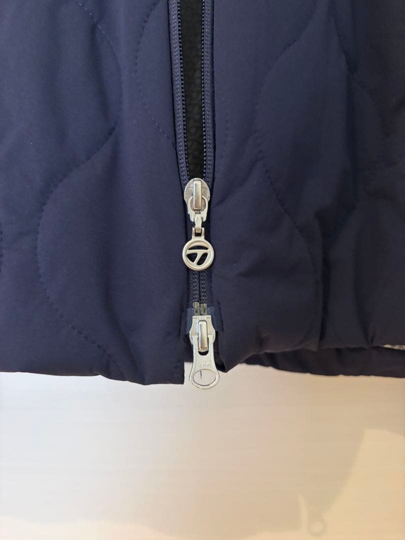 超美品TaylorMade 中綿ジャケット Mサイズ