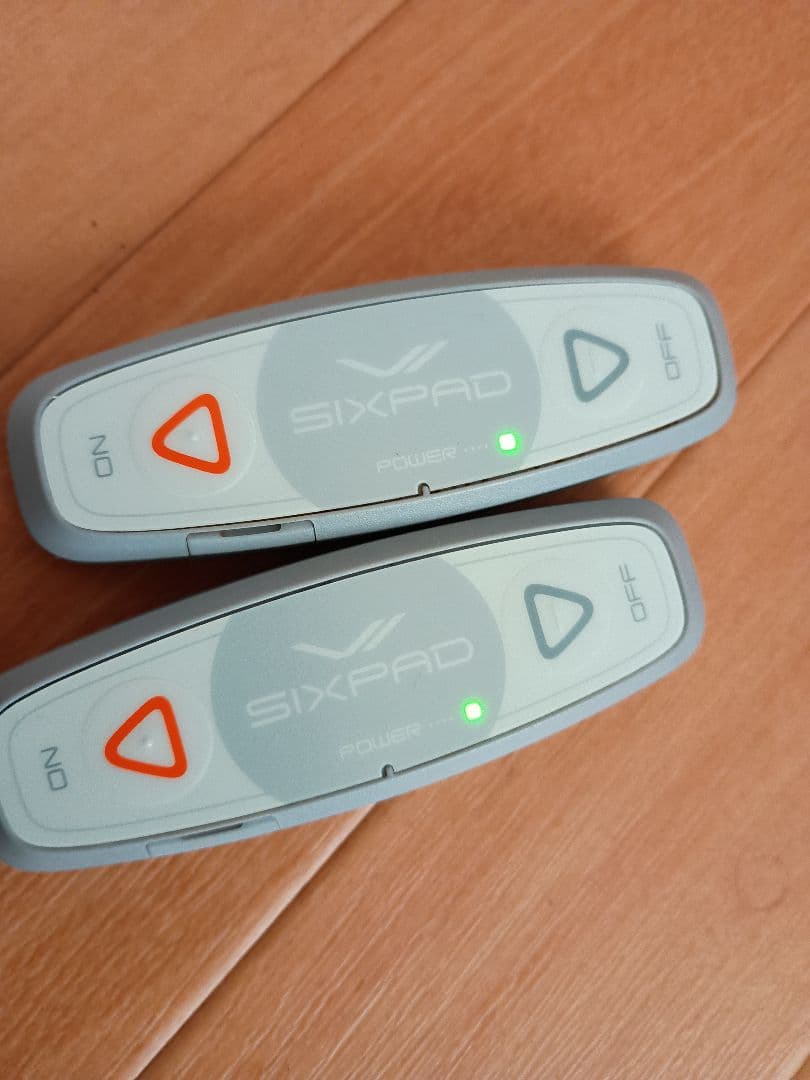 新品未使用本体　SIXPAD Knee Fit Lサイズ+リモコン2つ