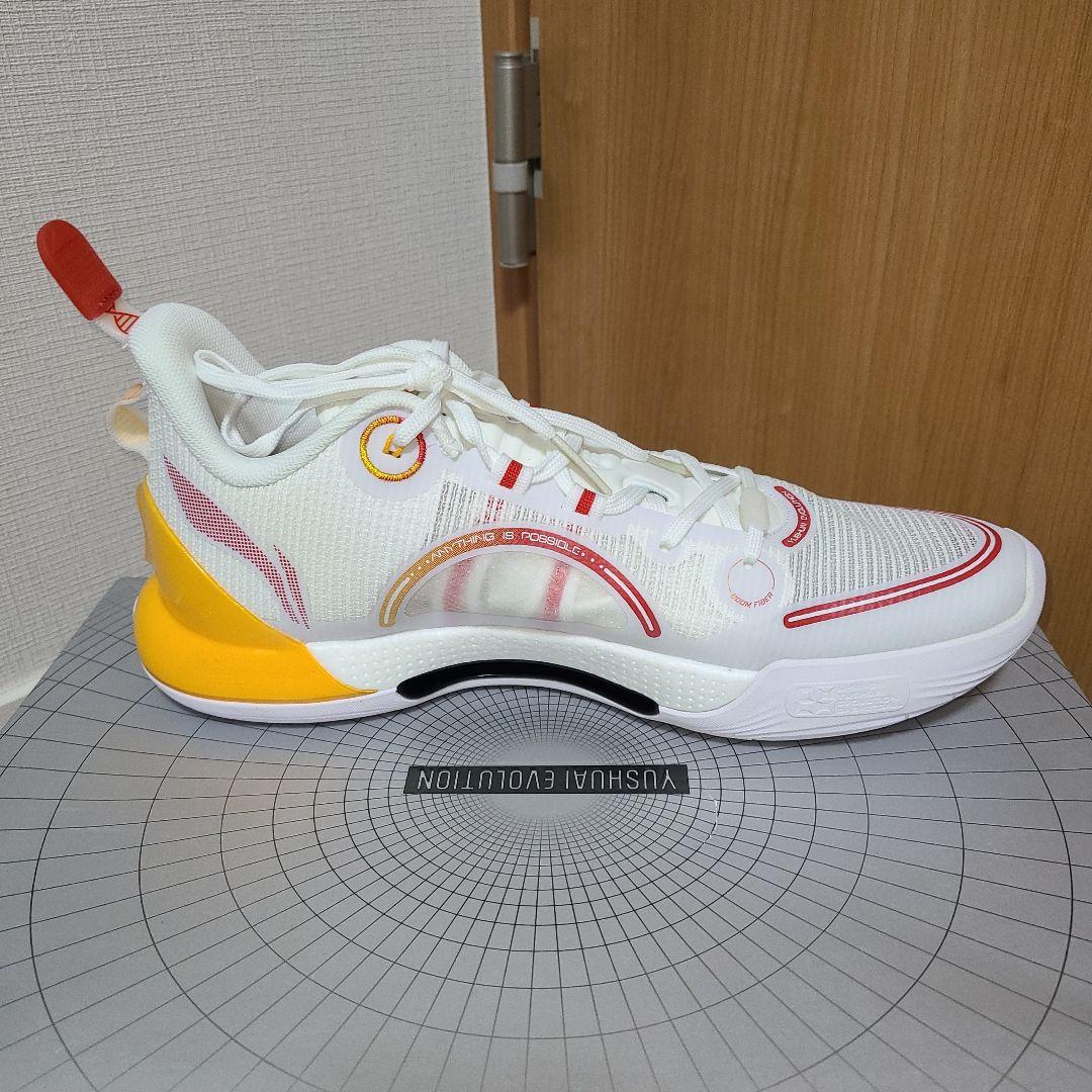 LI-NING yushuai evolution 28.5cm 未使用
