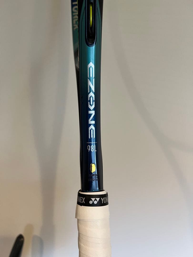 YONEX EZONE98L ヨネックス　イーゾーン98ライト　2022年モデル