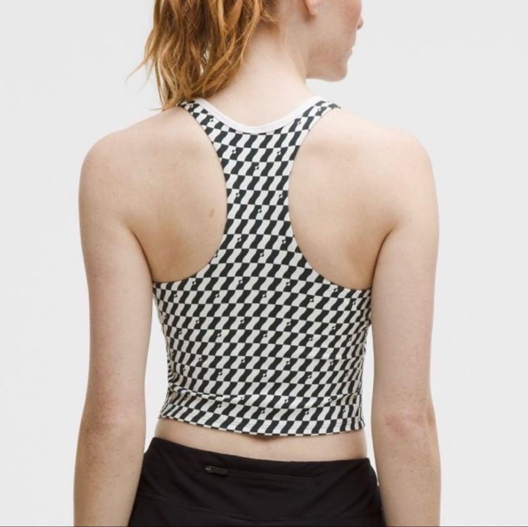 新品ルルレモン Cropped V-Neck Tennis Tank（サイズ6）