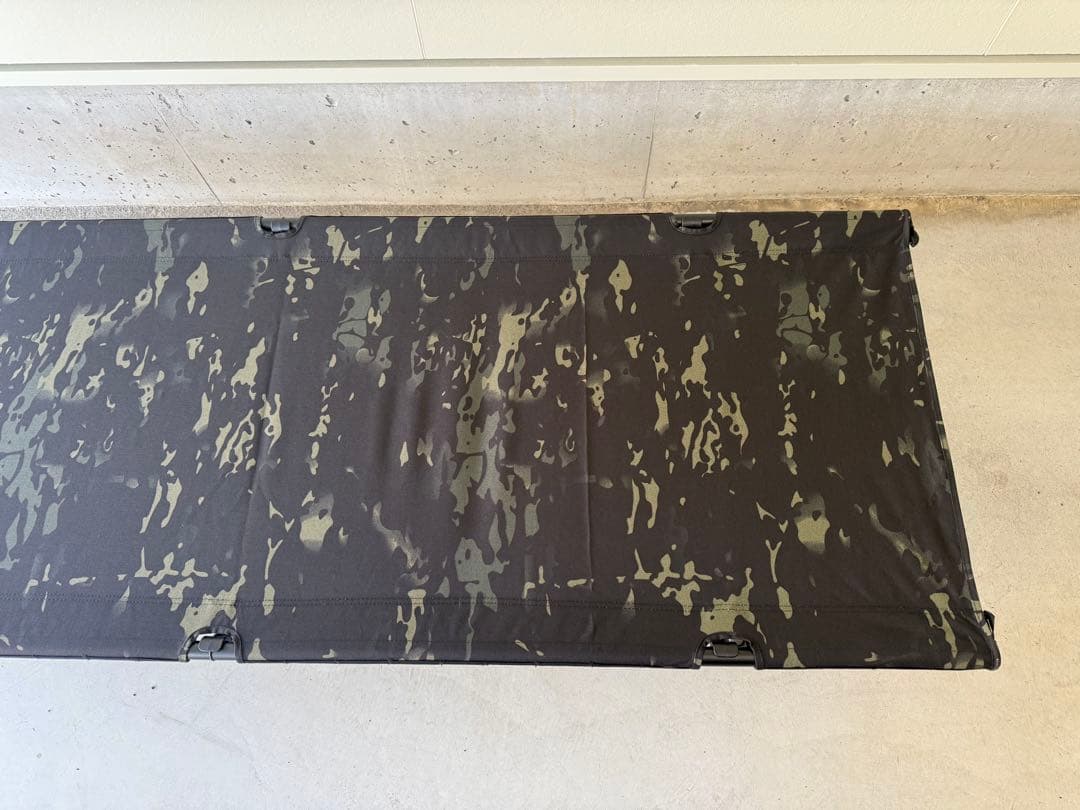 アウトドア寝具 VENTLAX TACTICAL COT MULTICAM BLACK