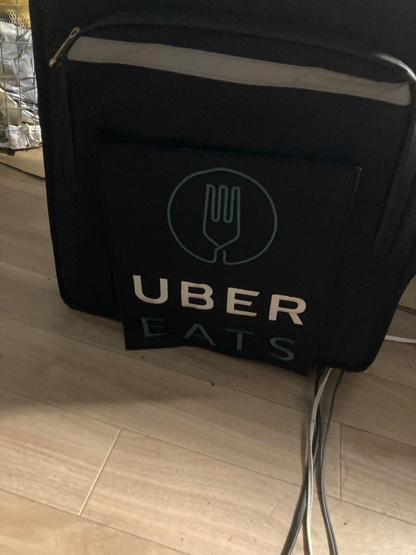 Uber Eats公式の配達用バッグ　初期　黎明期　モデル　ウーバーイーツ