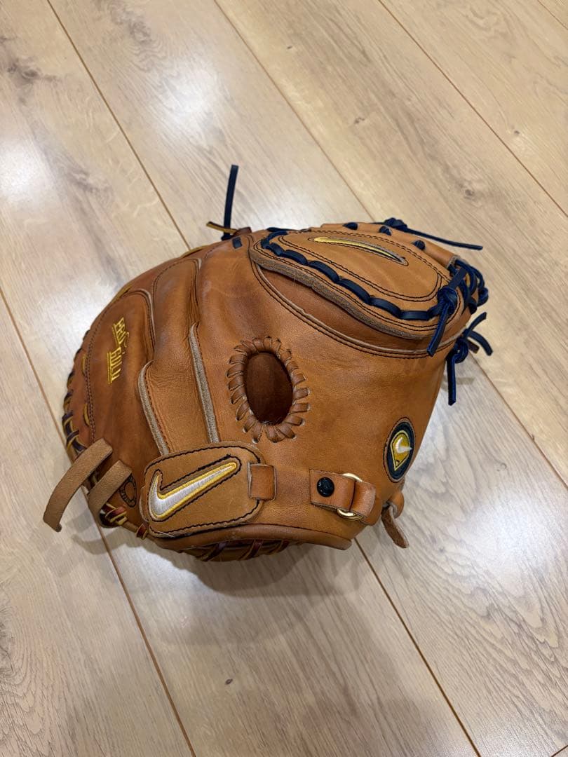 s*y様 NIKE一般硬式キャッチャーミット！廃盤品！