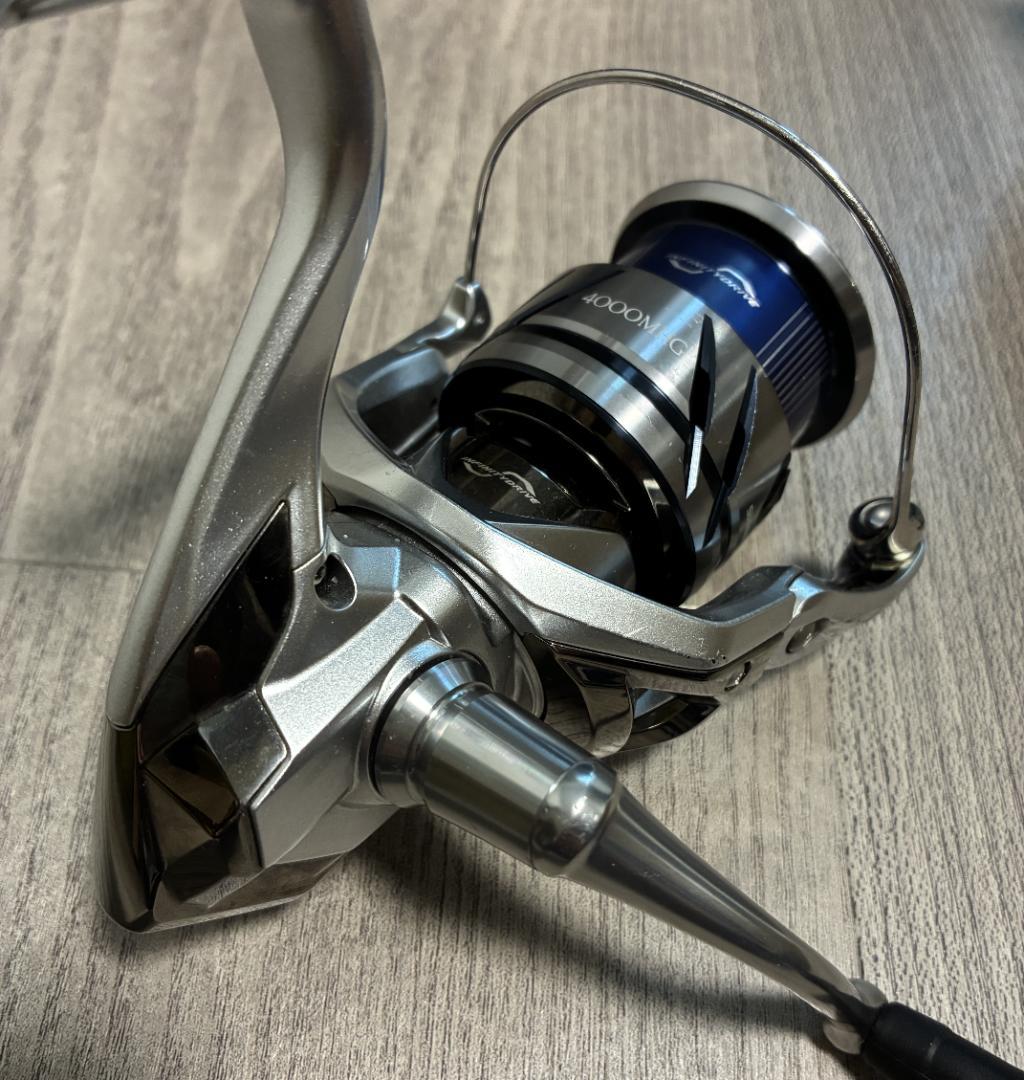 SHIMANO 23STRADIC 4000MHG スピニングリール