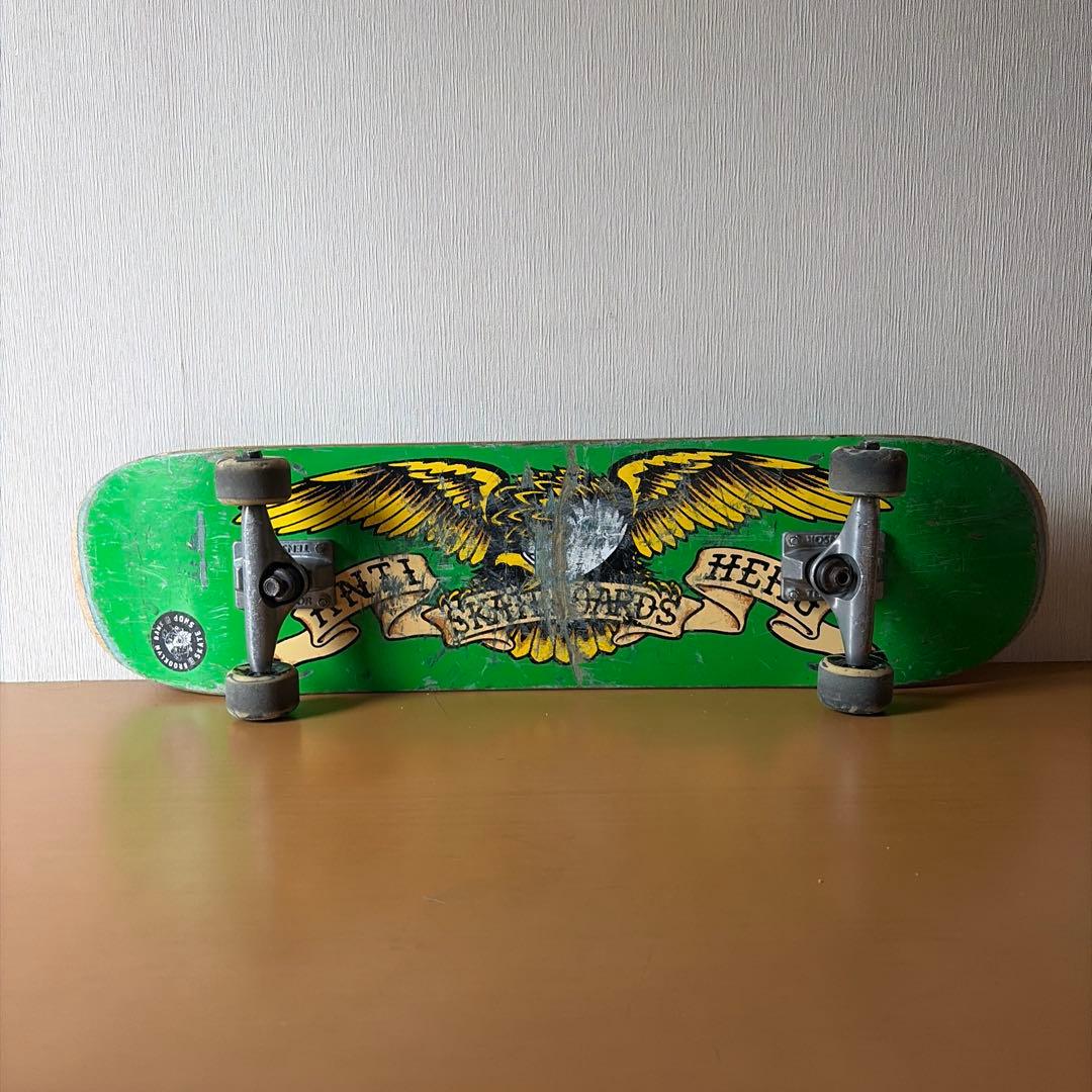 SHARK TUNT & ANTI HERO スケートボード
